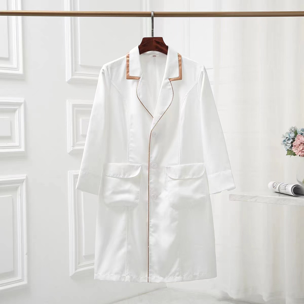 Schönheitssalon-Overall, weibl – Summer Clothing Work Bewertung und Preis